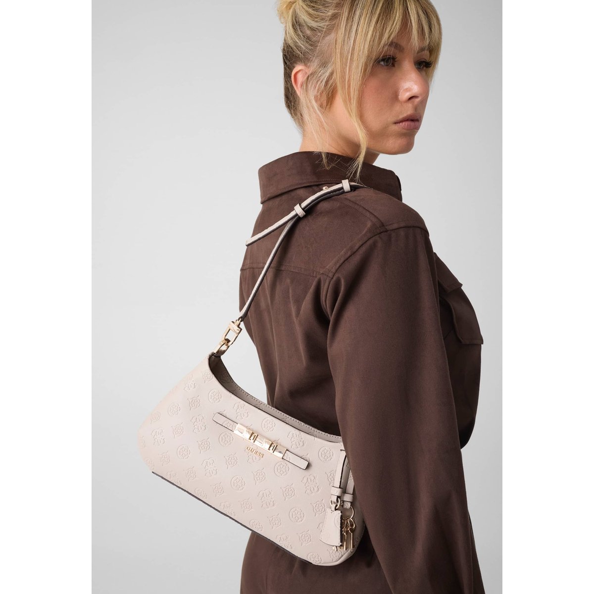 Sac À Épaule Carmella Logo rouge foncé, GUESS