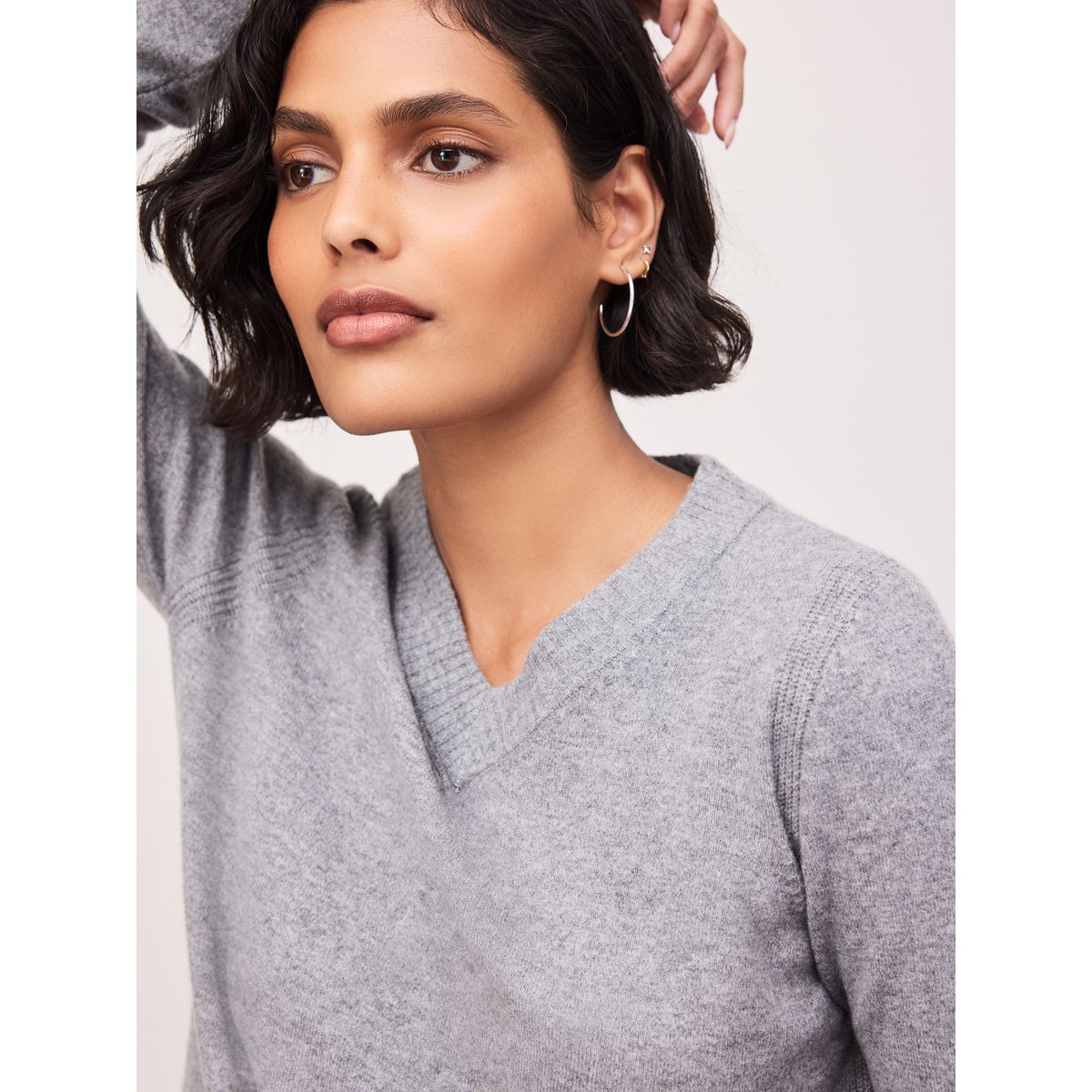 Pull ultra-doux à manches longues et col v gris, NEXT