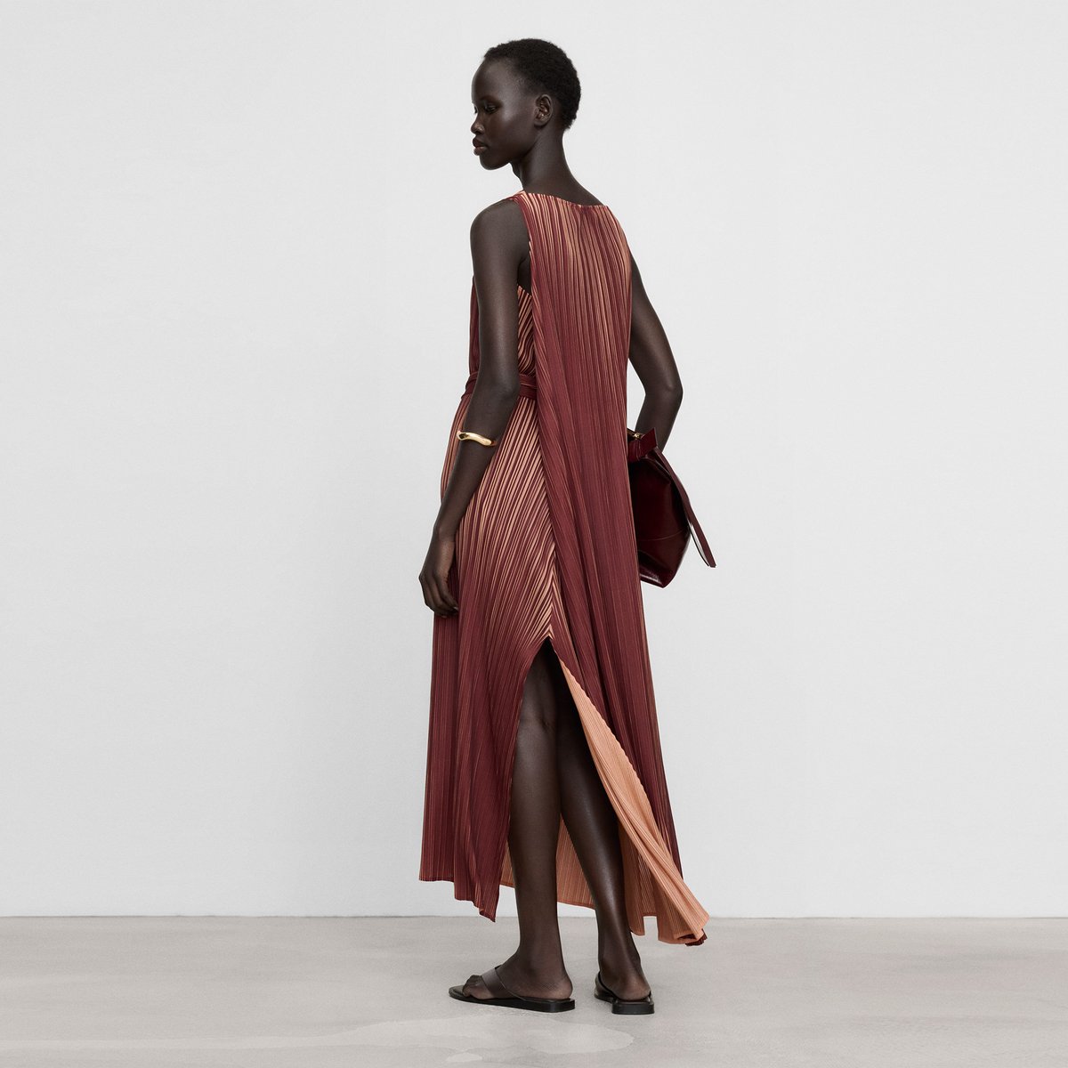 Robe longue en tissu froissé bicolore multicolor, ADOLFO DOMINGUEZ
