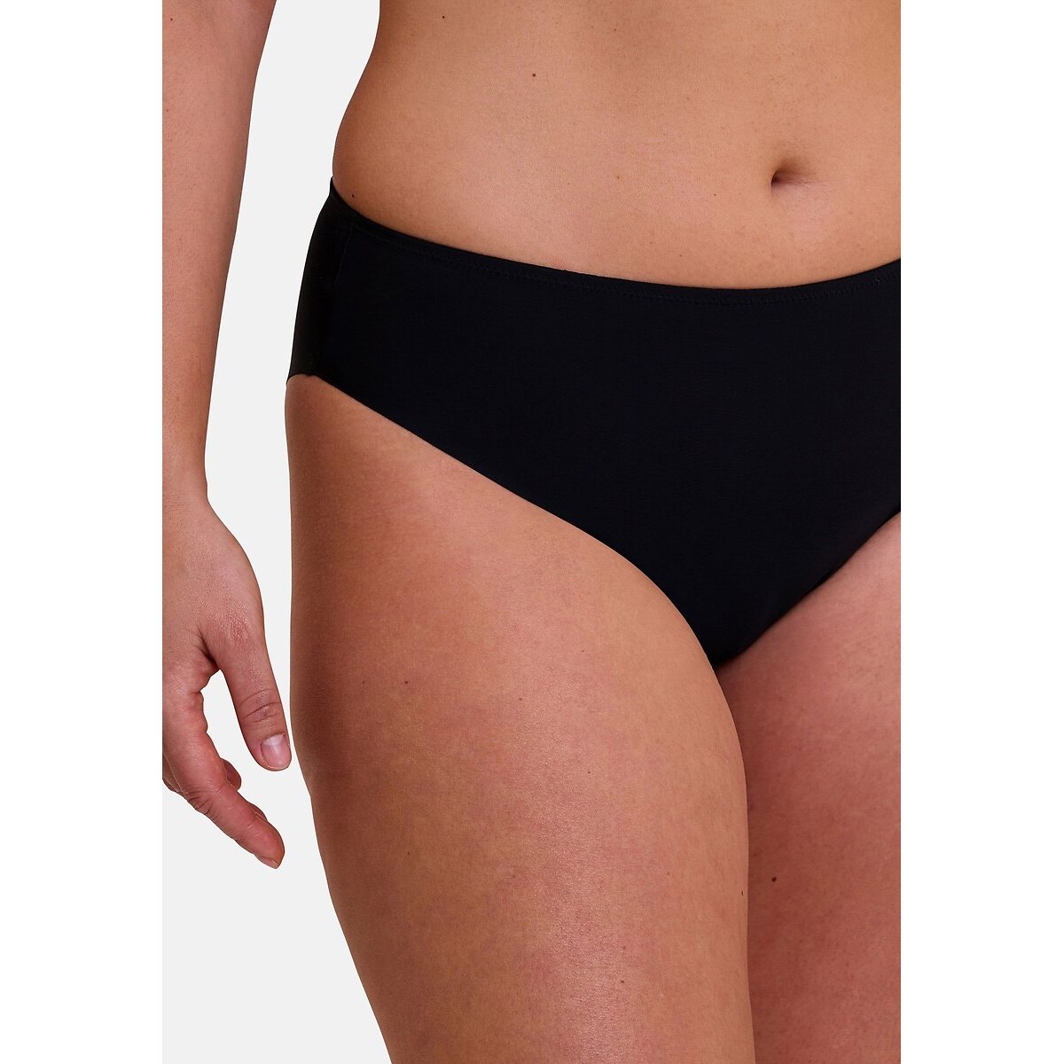 Slip Sonia noir, SANS COMPLEXE