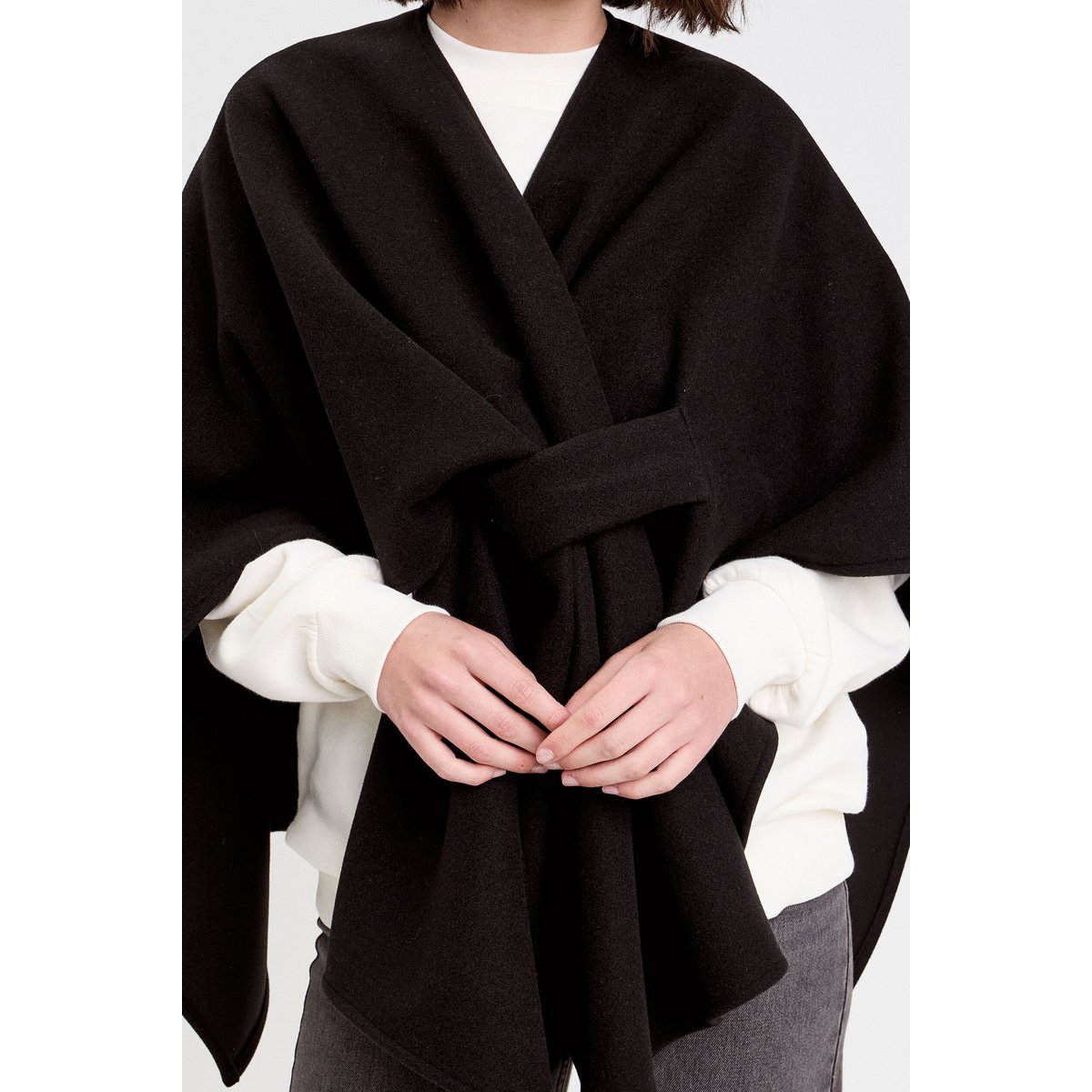 Poncho col V avec passant noir, CACHE CACHE