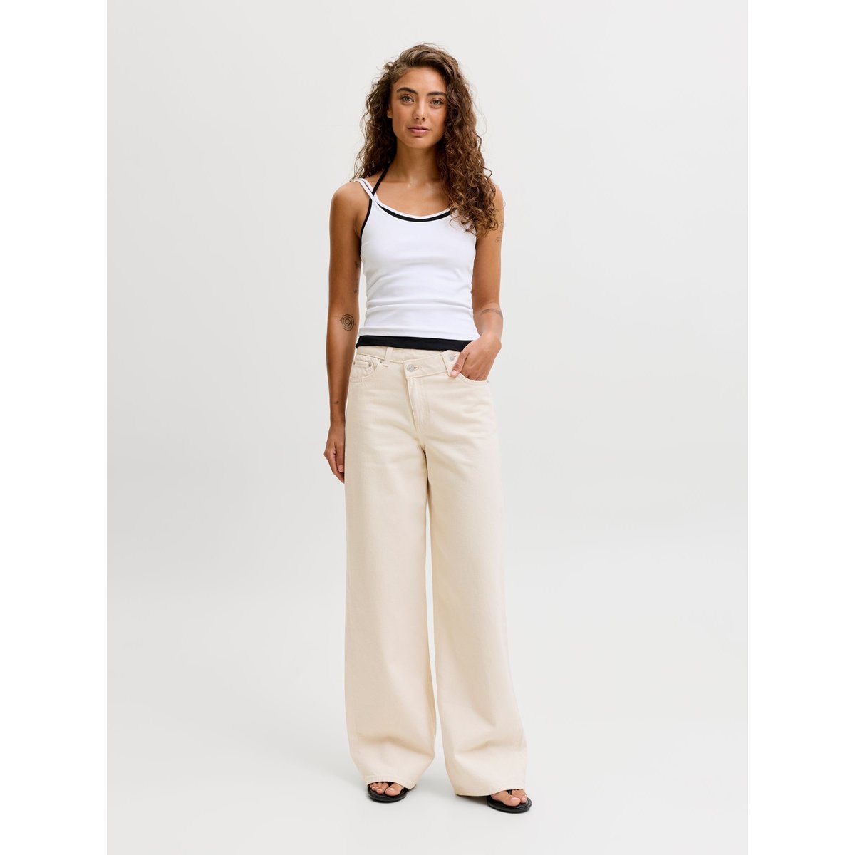 Jean À Coupe Large off-white denim, JJXX