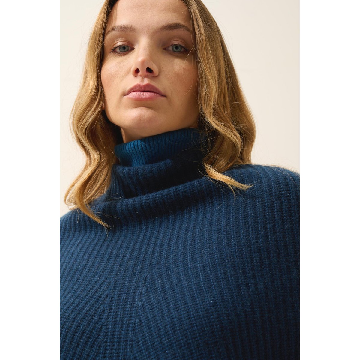 Cape Col Montant 6 Fils Bleu Pétrole Huaraz bleu foncé, JUST CASHMERE