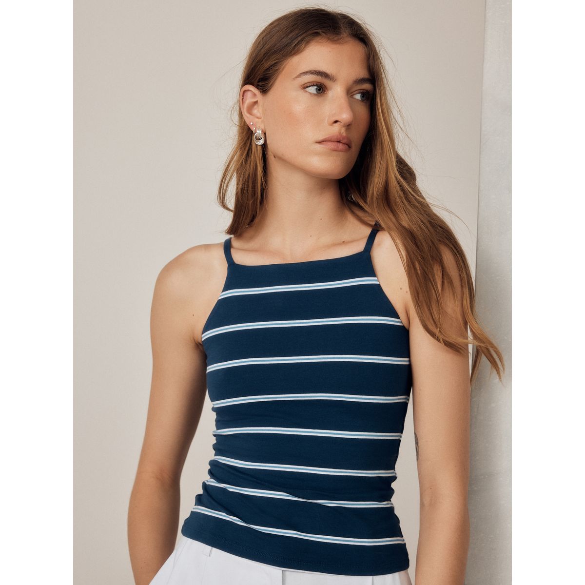 Débardeur style chasuble à fines bretelles bleu marine rayé, NEXT