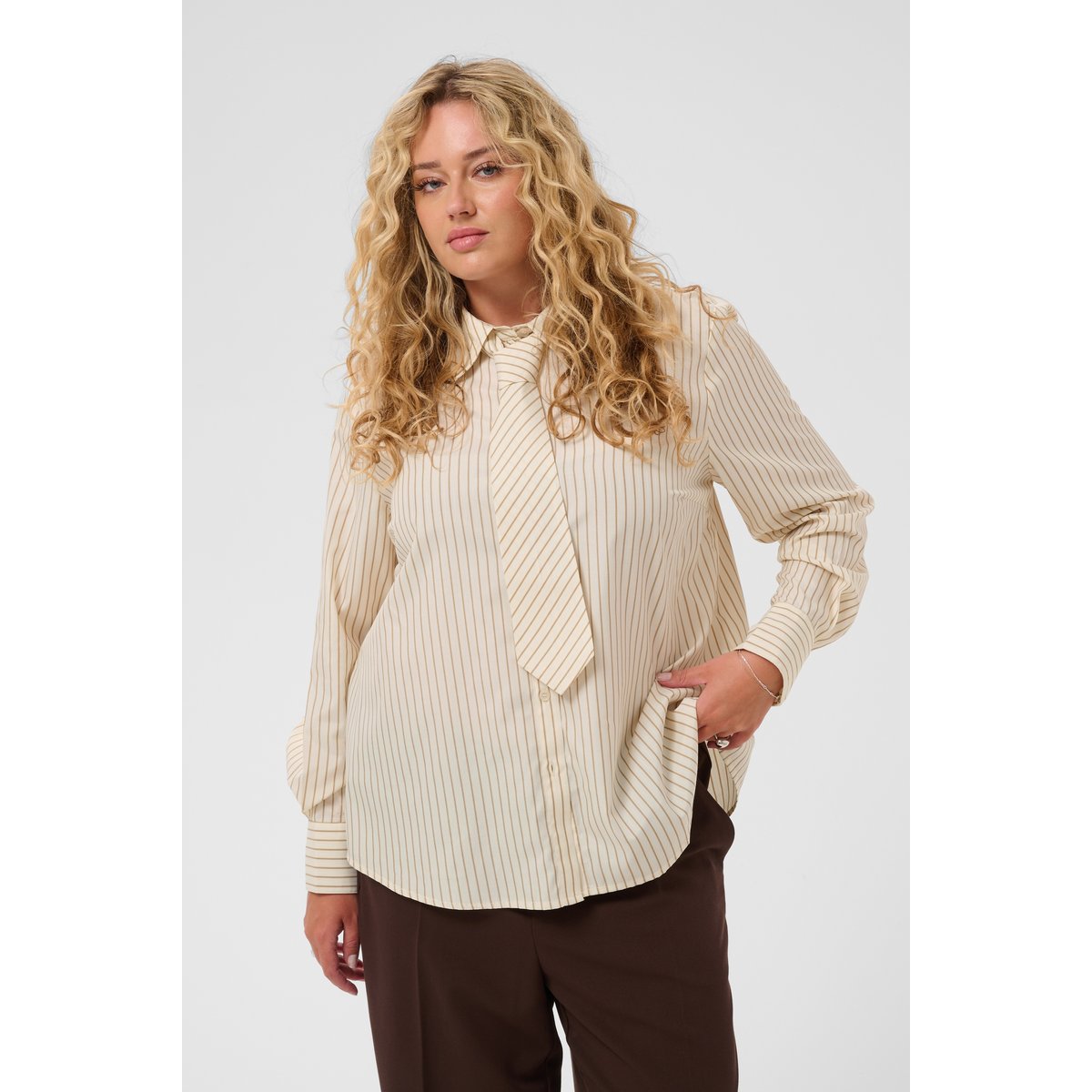 Chemise à manches longues blanc white/caramel stripe, KAFFE CURVE