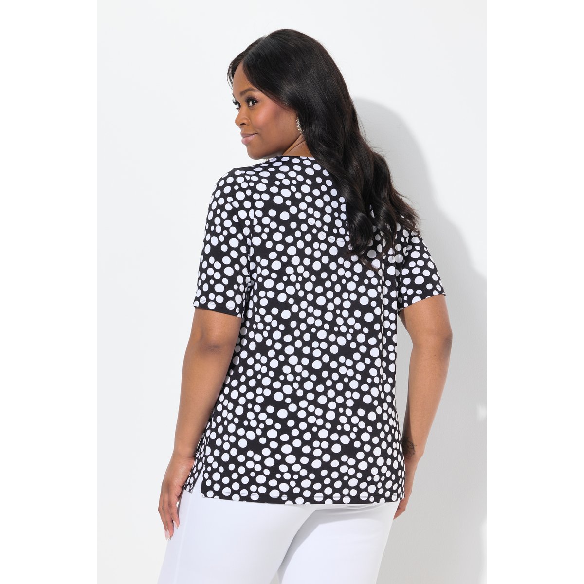T-shirt à manches courtes. Tissu au tombé noir, ULLA POPKEN
