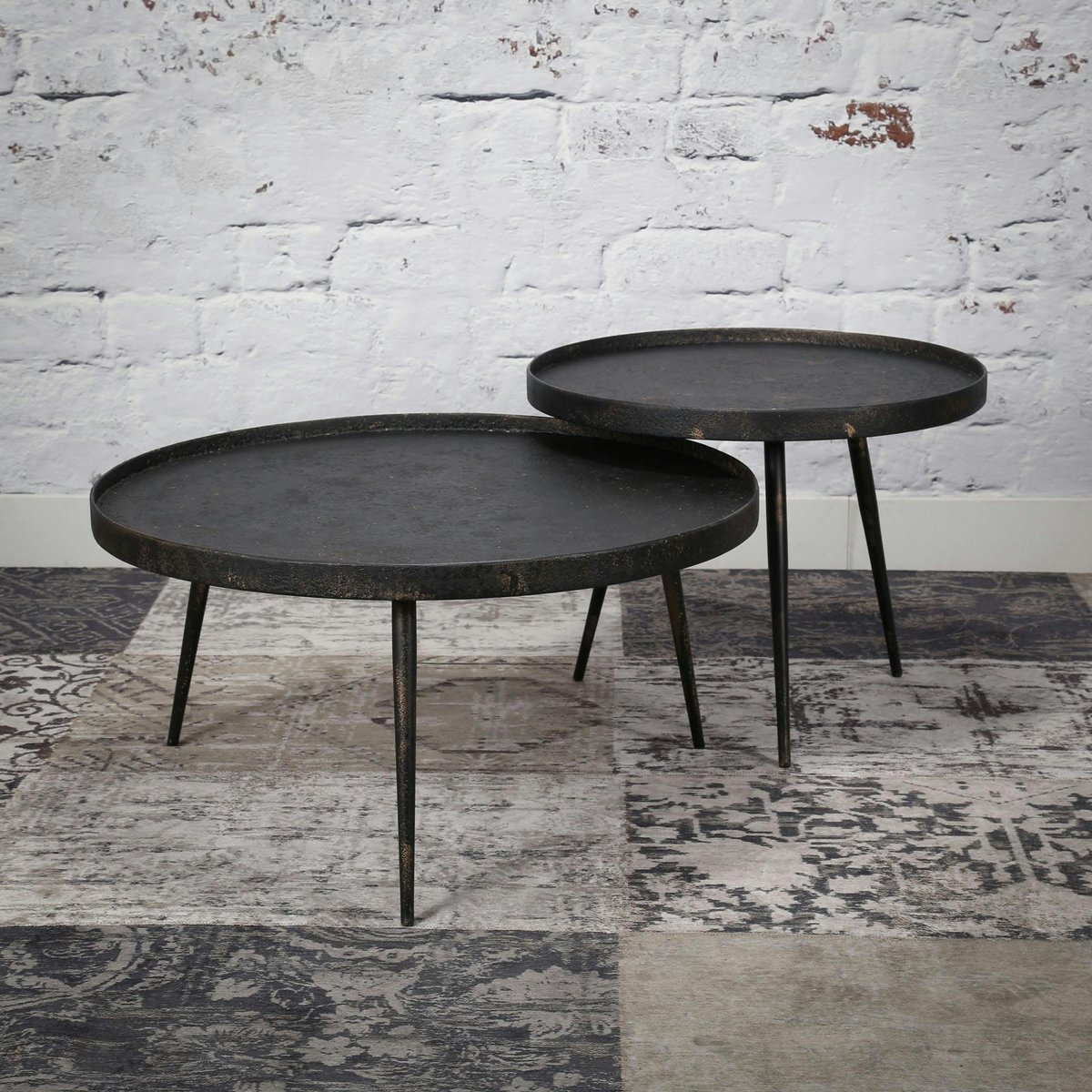 Table basse gigogne ronde style industriel en métal gris foncé 76cm (2 pièces) RALF noir, PIER IMPORT