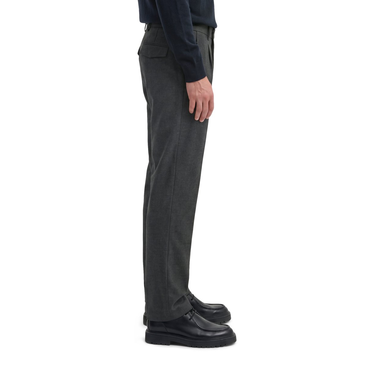 Chino modèle Belsbo à plis, coupe décontractée en mélange élastique de coton bio et de viscose noir, MARC O'POLO