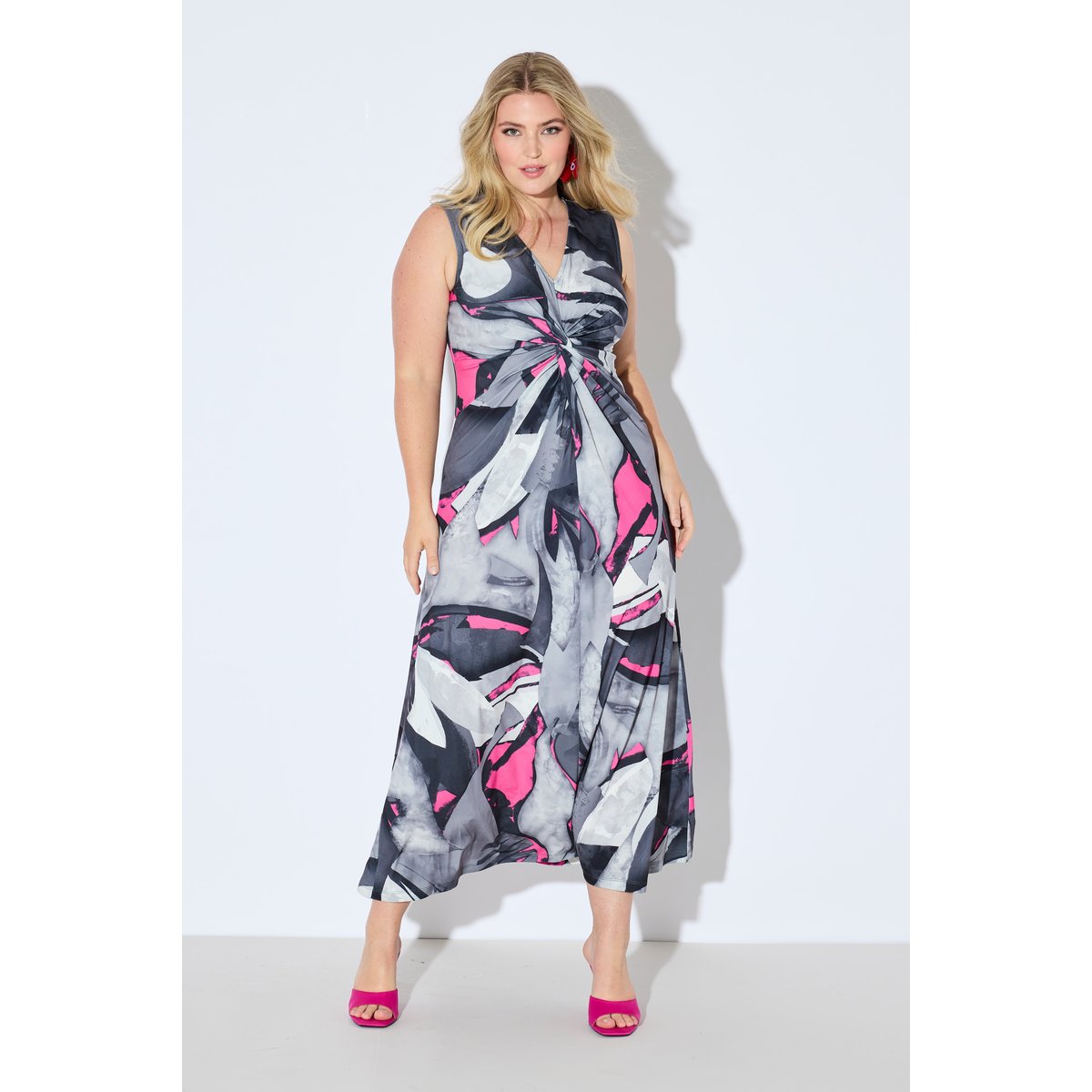 Robe maxi en jersey. Motif intégral et drapé noir, ULLA POPKEN