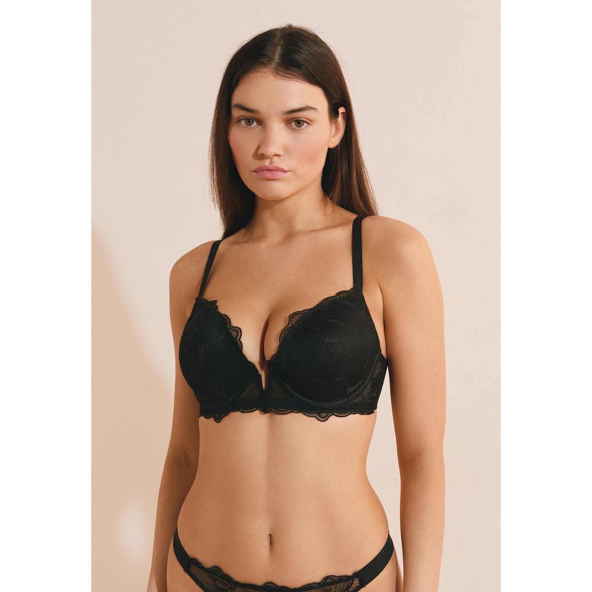 Soutien-gorge N.5 - Le coques fines plongeant PRELUDE noir, ETAM