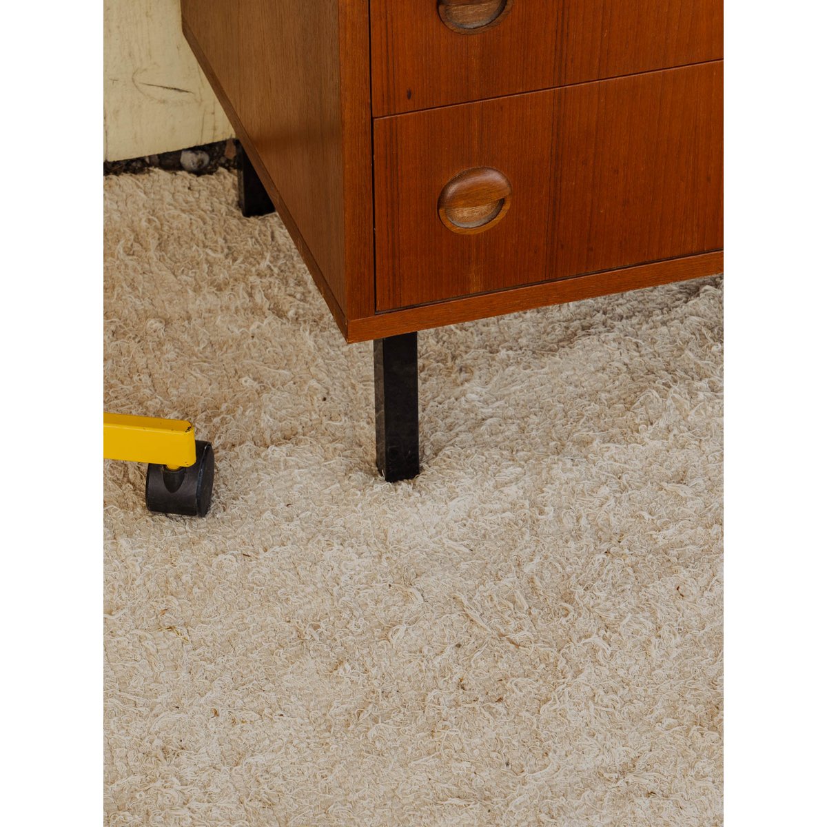 Commode en teck Olga N°675 - Bon état bois foncé, DEBONGOUT