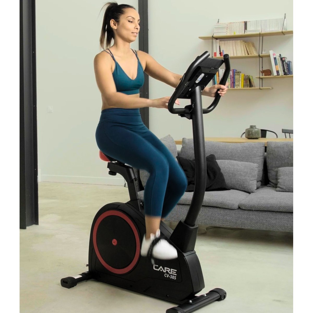 Vélo d'appartement - CARE - CV-385 - Ergomètre et connecté noir, CARE FITNESS