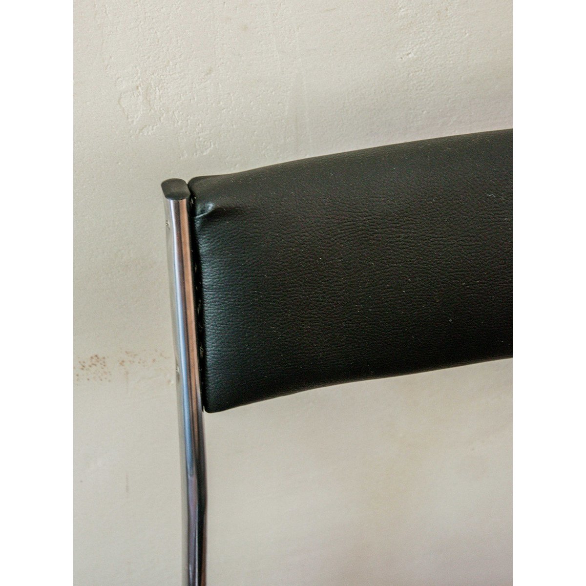 Duo de chaises en métal Diana N°405 - Bon état noir, DEBONGOUT