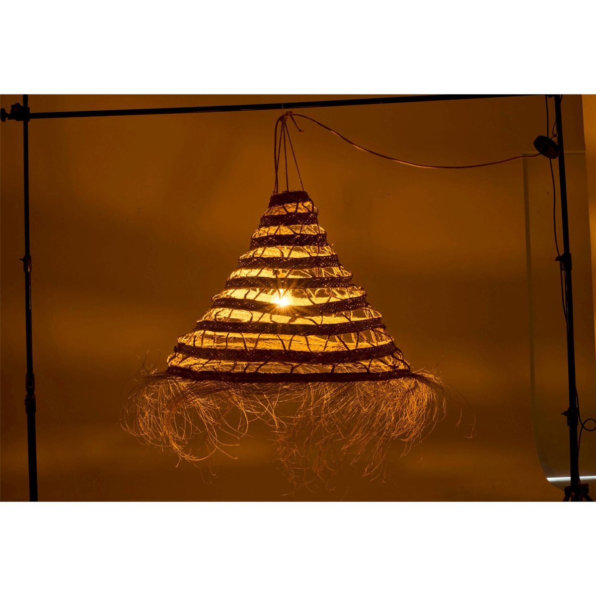 Abat-jour tressé à franges en fibre végétale naturel, RECOLLECTION