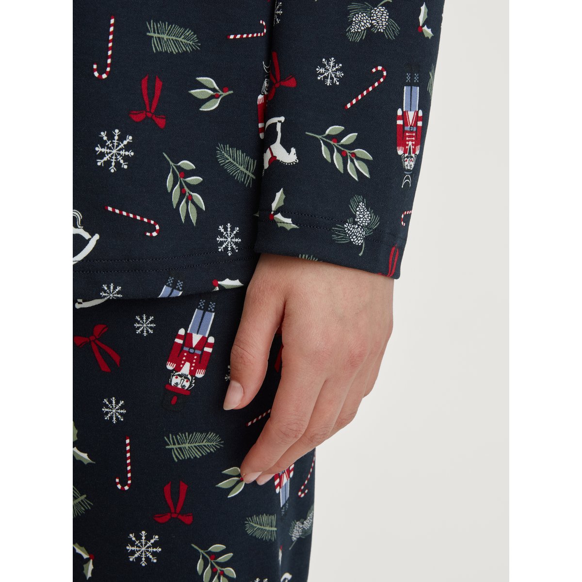 Pyjama boutonné sur toute la longueur manches longues Coton FAMILY & FRIENDS saphir bleu, CALIDA