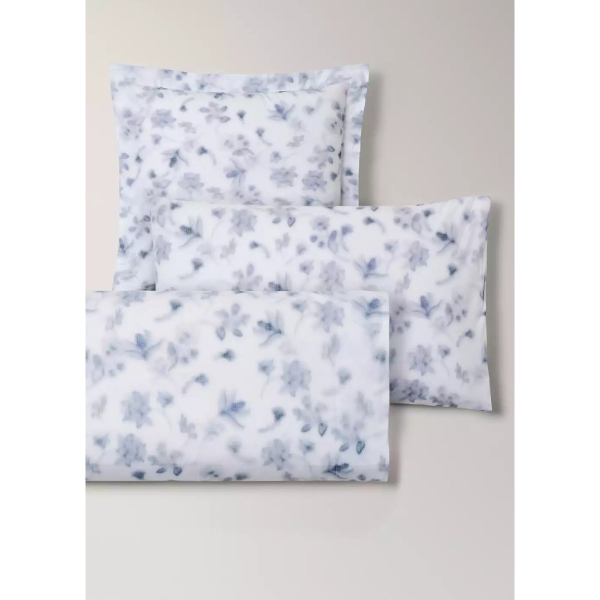 Deux taies d’oreiller percale fleur estompée 50x75 cm bleu, MANGO HOME