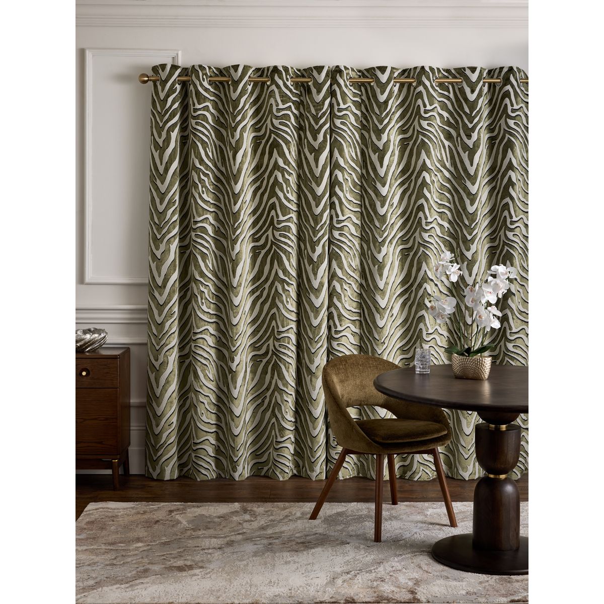 Rideaux doublés à œillets collection luxe vert, NEXT