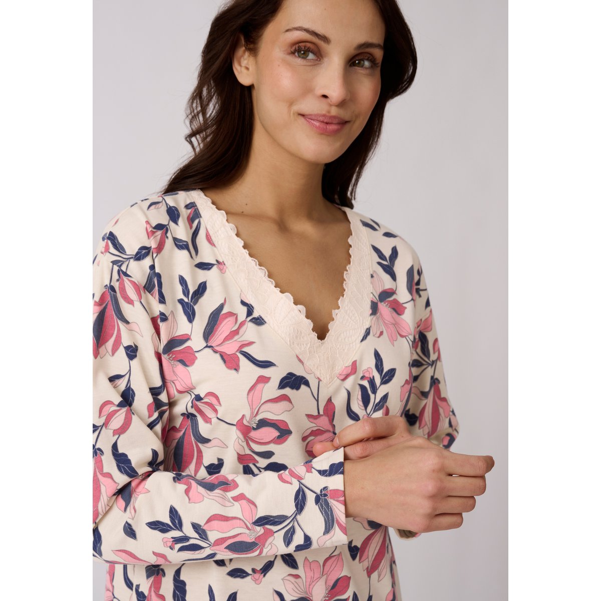 Chemise de nuit Thermolactyl en maille jersey marron beige fleuri, DAMART