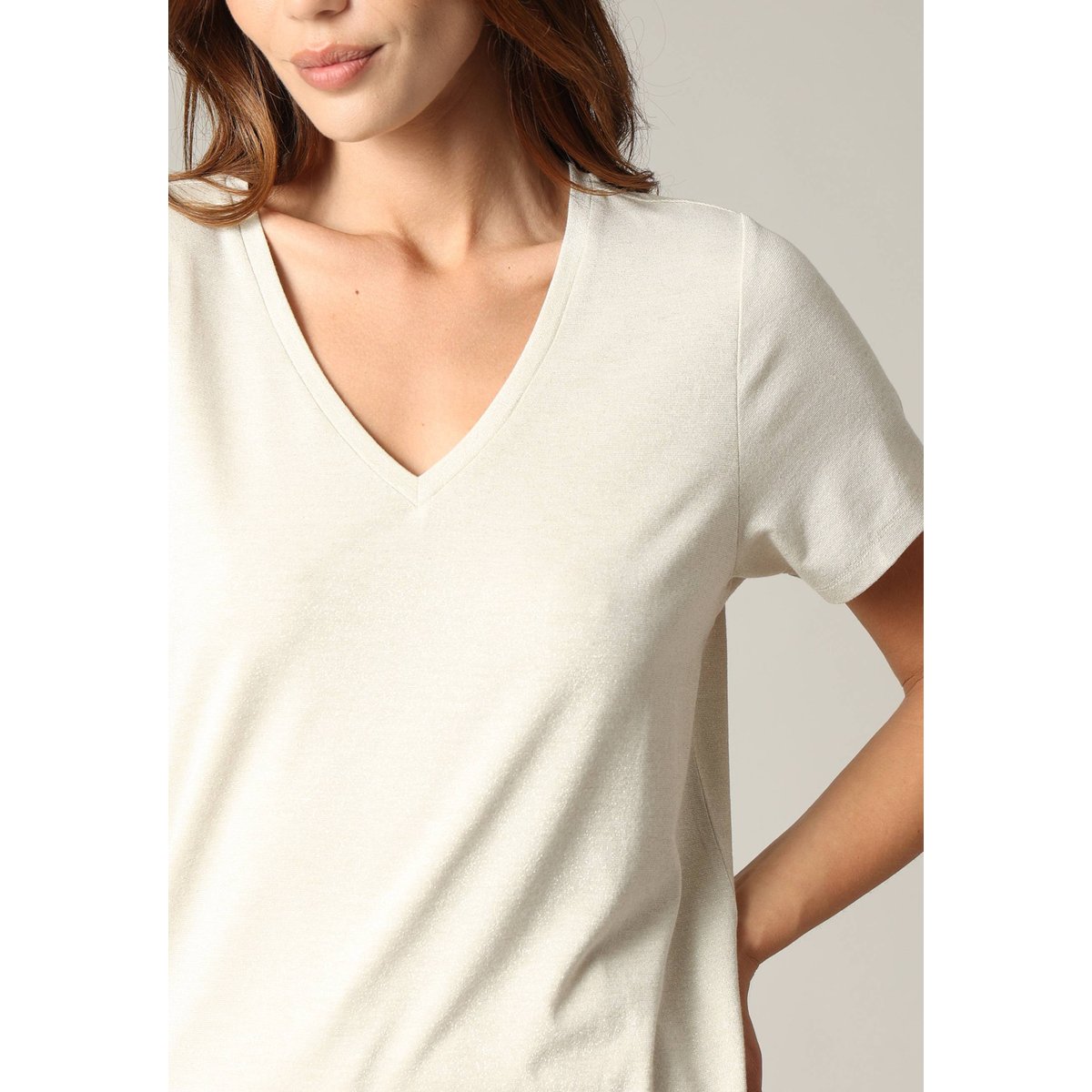 T-shirt col v manches courtes GLOWY off white, DEELUXE