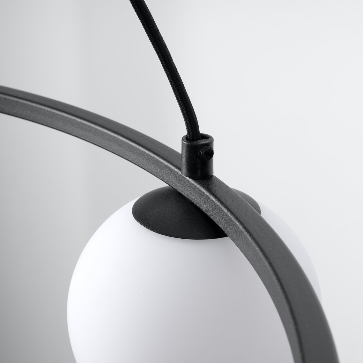 Lustre Acier Noir G9 3 Yoli noir, EDEN