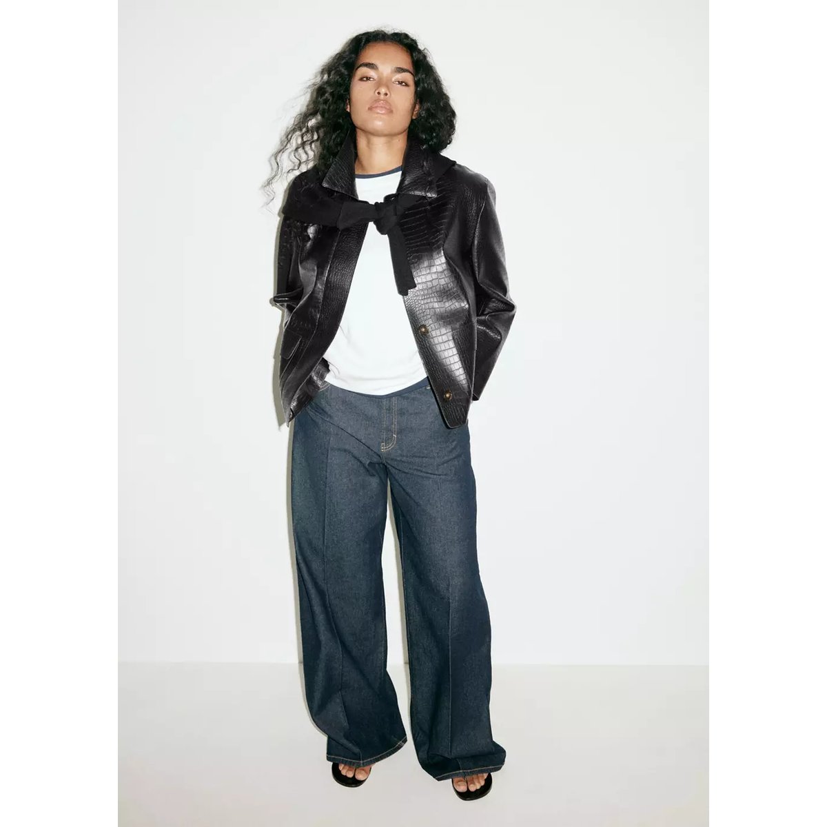Veste effet peau de croco noir, MANGO