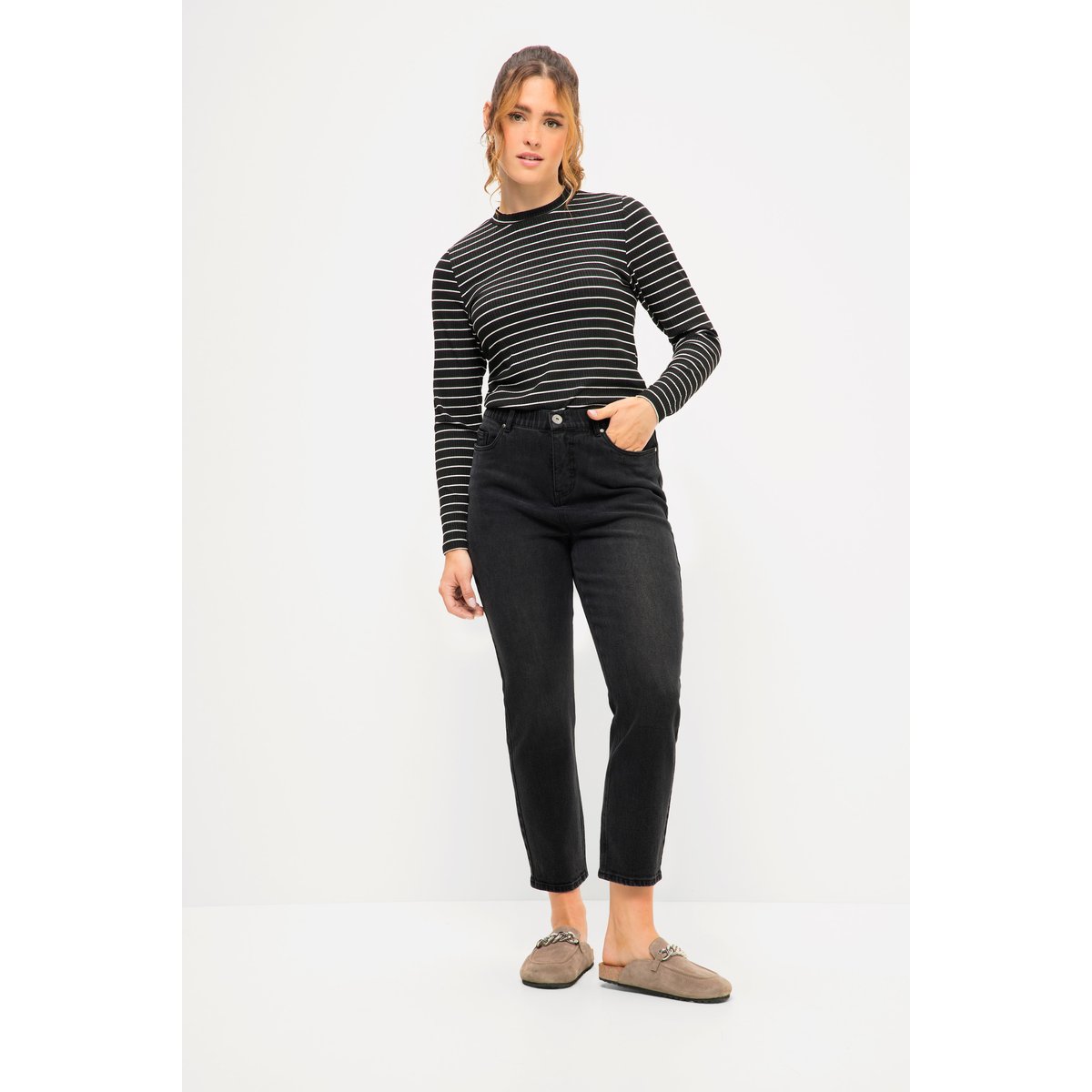 Jean Mom à taille élastique. Coupe jambes noir, STUDIO UNTOLD