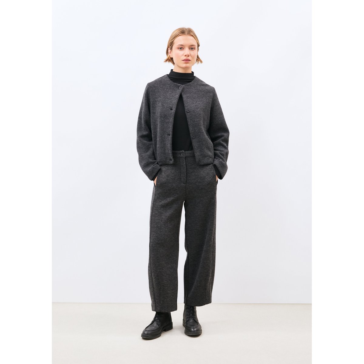 Veste courte en jersey noir/anthracite, HUMILITY
