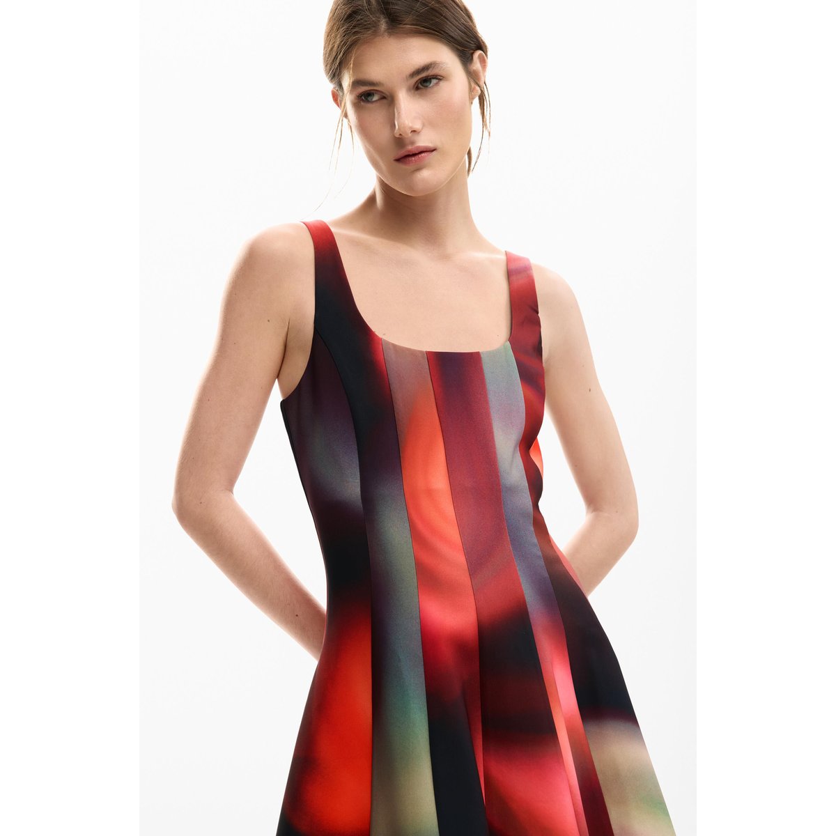 Robe courte panneaux noir, DESIGUAL