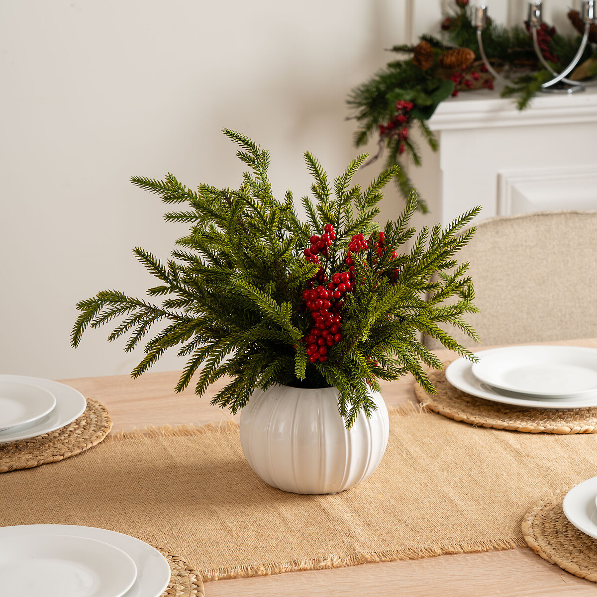 40cm Pine & Berry Arrangement green, SO'HOME