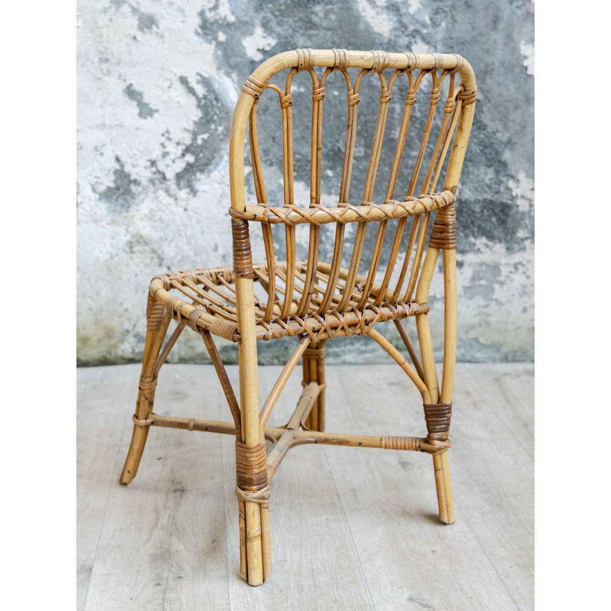 Chaise enfant en rotin Ernestine N°1360 - Bon état bois clair, DEBONGOUT