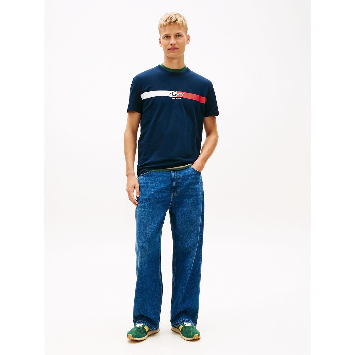 T-shirt Signature a maniche corte blu scuro, TOMMY JEANS