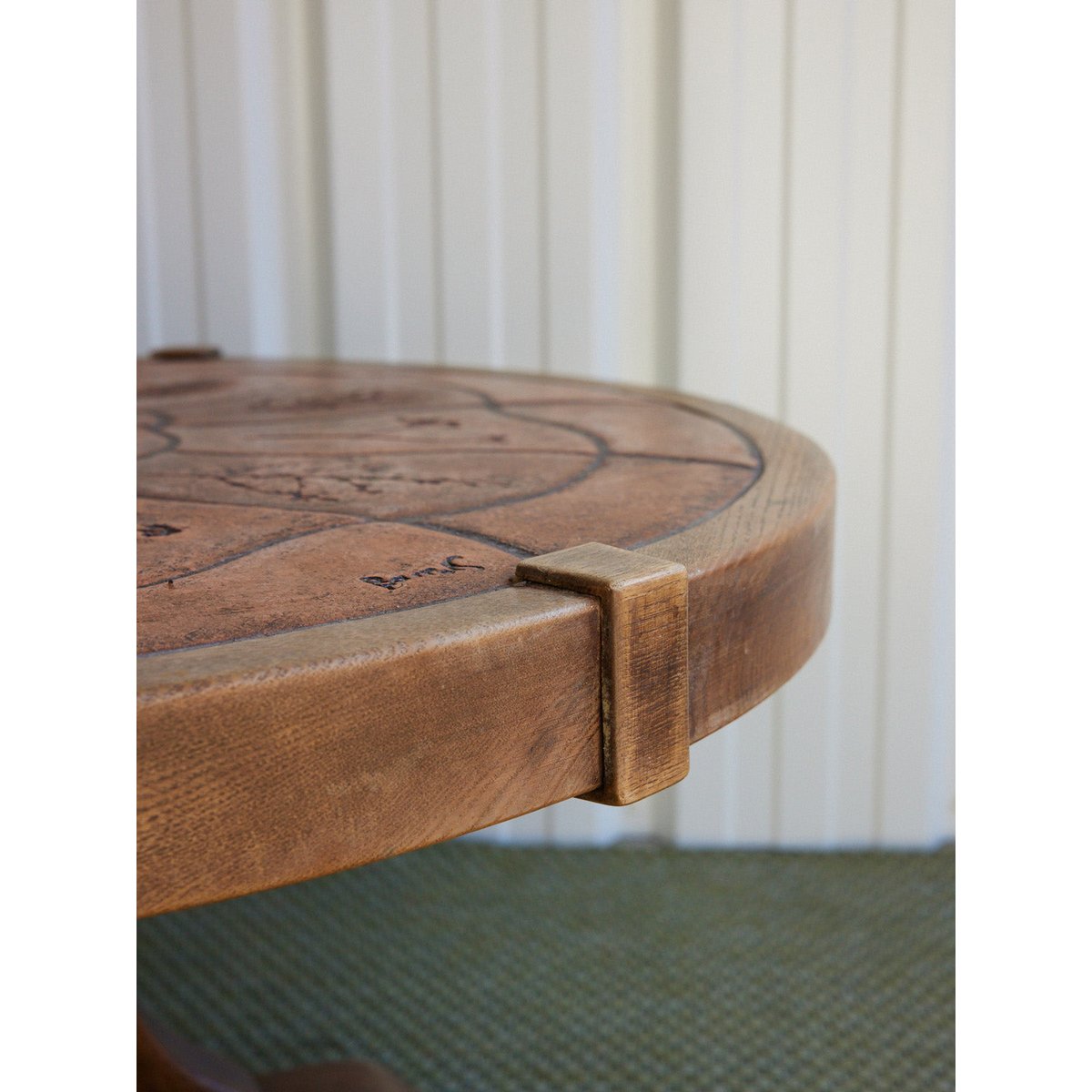 Table basse en céramique Léonie N°1578 - Bon état ocre rouge, DEBONGOUT