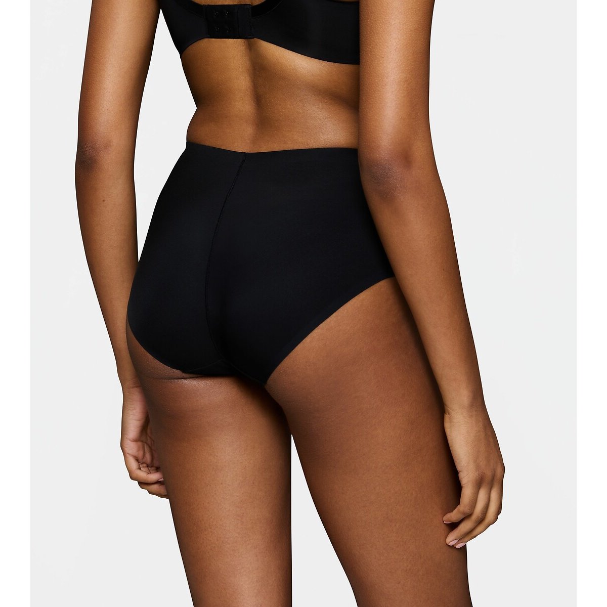 Culotte haute BODY MAKE-UP ILLUSION CURVE noir, TRIUMPH
