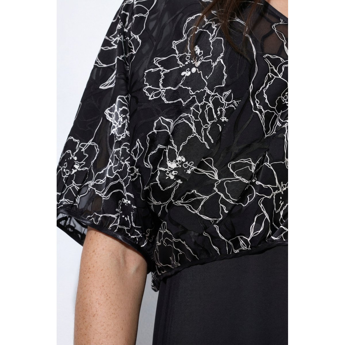 Boléro en soie mélangée, coupe oversize noir, ULLA POPKEN