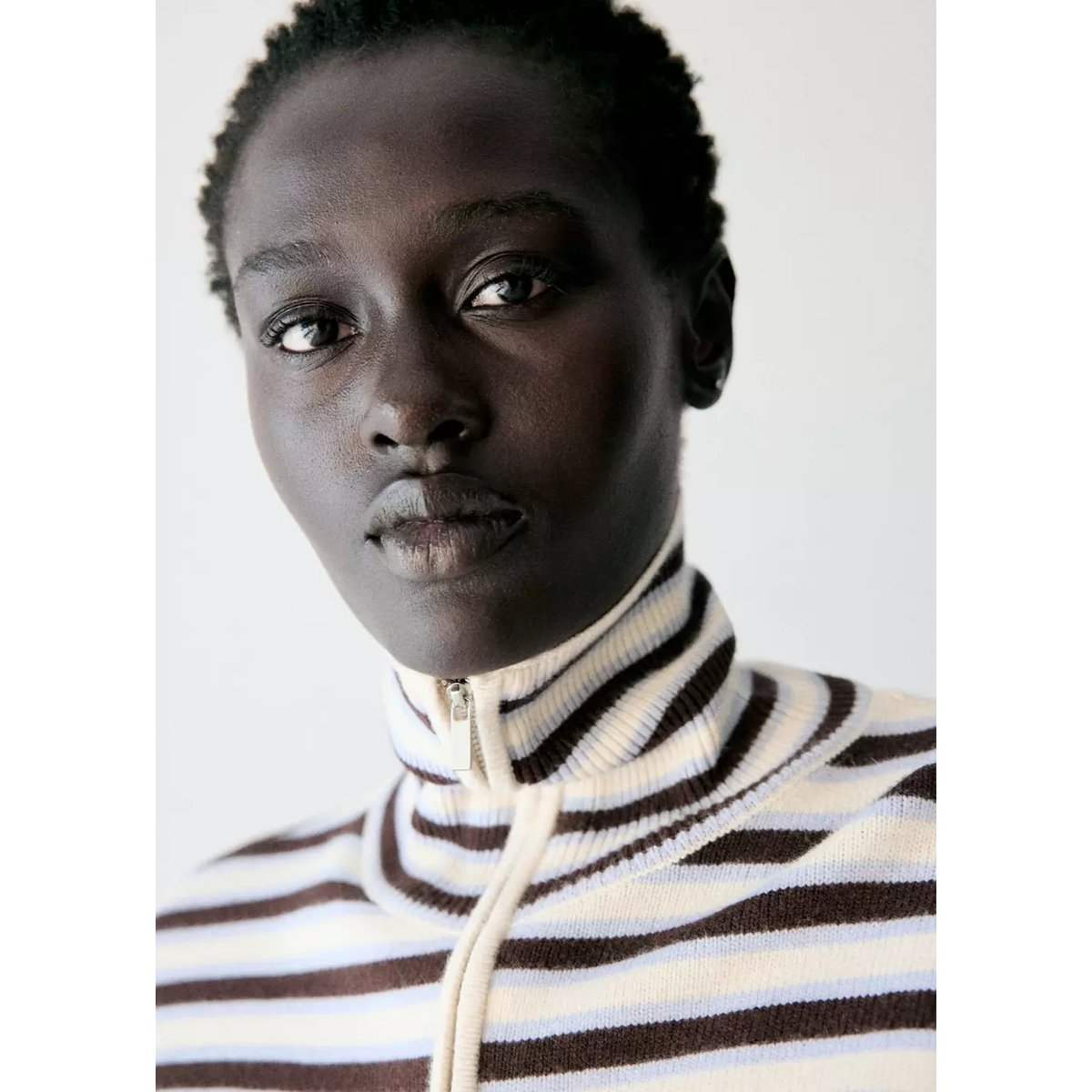 Pull-over rayures col montant chocolat, MANGO