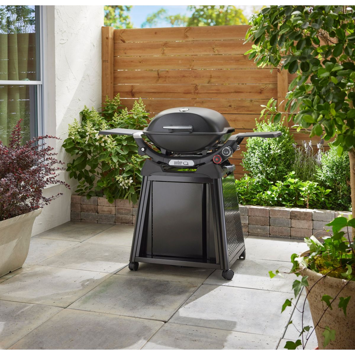 Barbecue gaz Q 2800N black, sur chariot, 2 brûleurs, surface de cuisson 51x41 cm couleur unique, WEBER