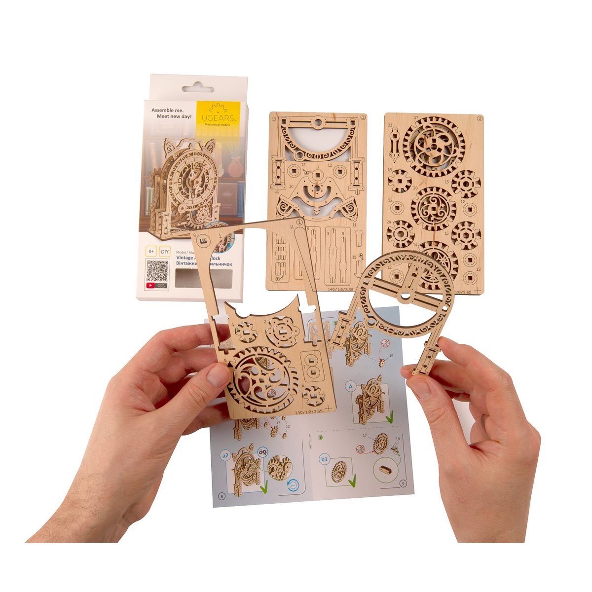 Puzzle 3D Réveil vintage beige, UGEARS