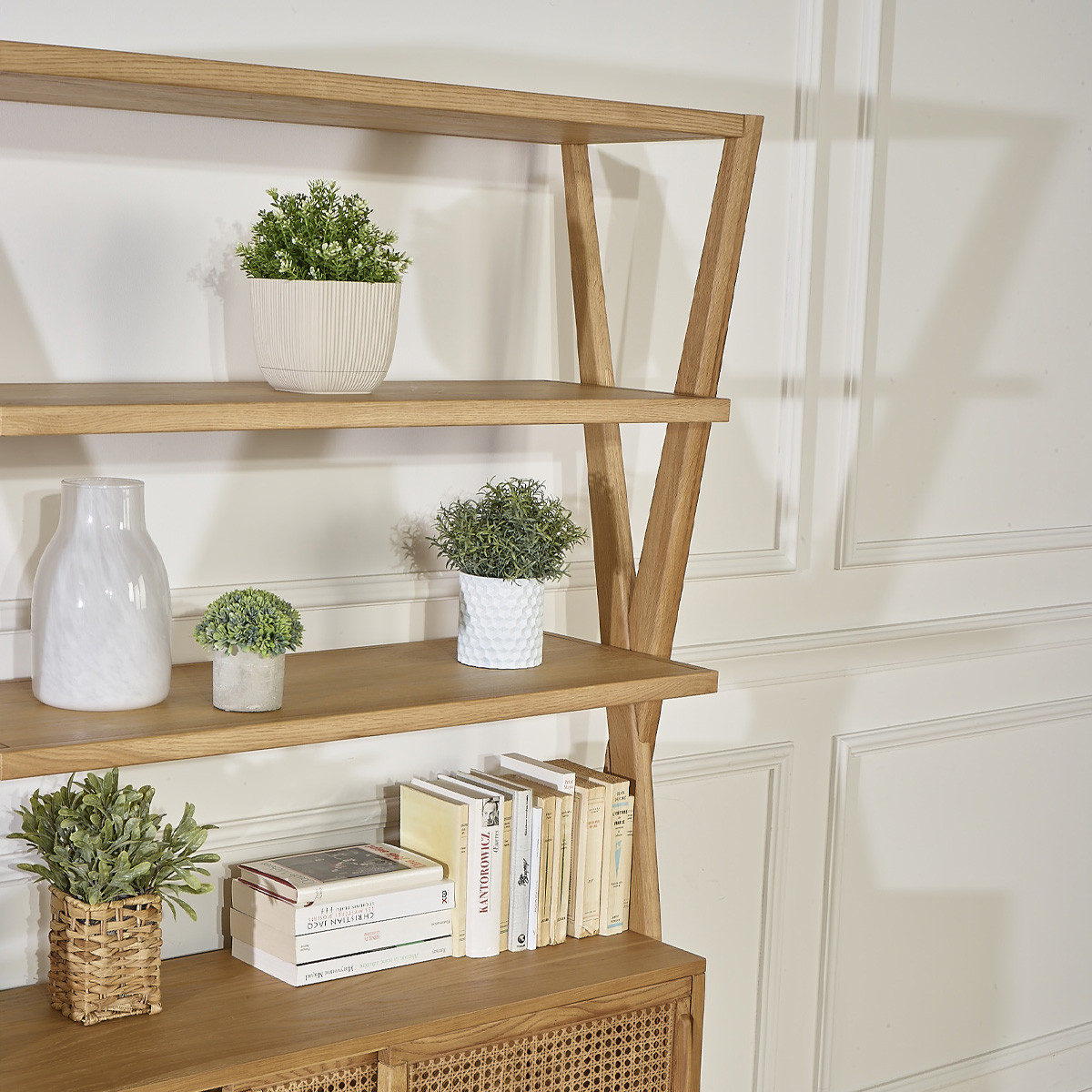 Etagère portes coulissantes style contemporain en chêne et cannage DOROTHY beige, ROBIN DES BOIS