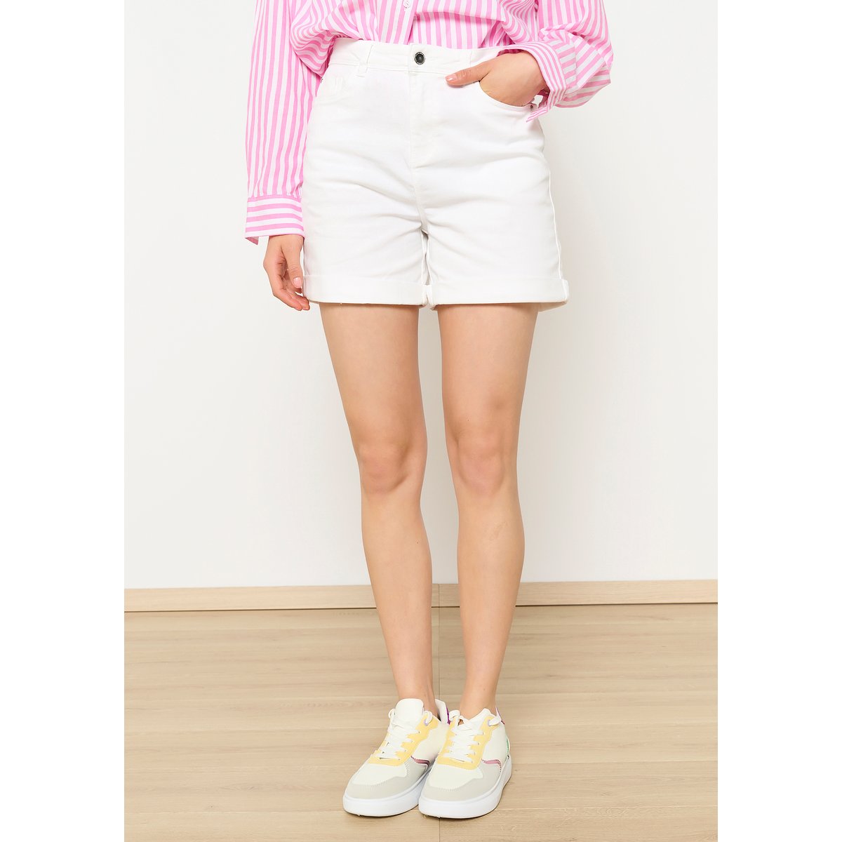 Short taille normale en coton blanc, LOLALIZA