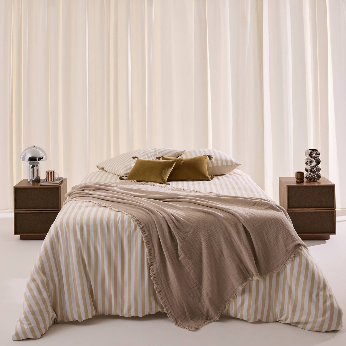 Table de chevet décor bois et tissu 2 tiroirs (lot de 2) KUBA naturel, SWEEEK