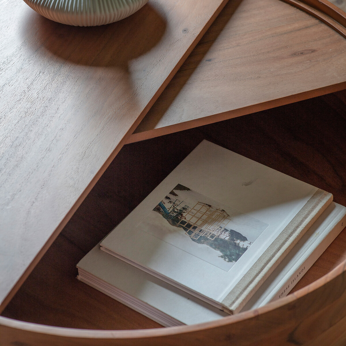 Vellore Acacia Round Storage Coffee Table natural, SO'HOME
