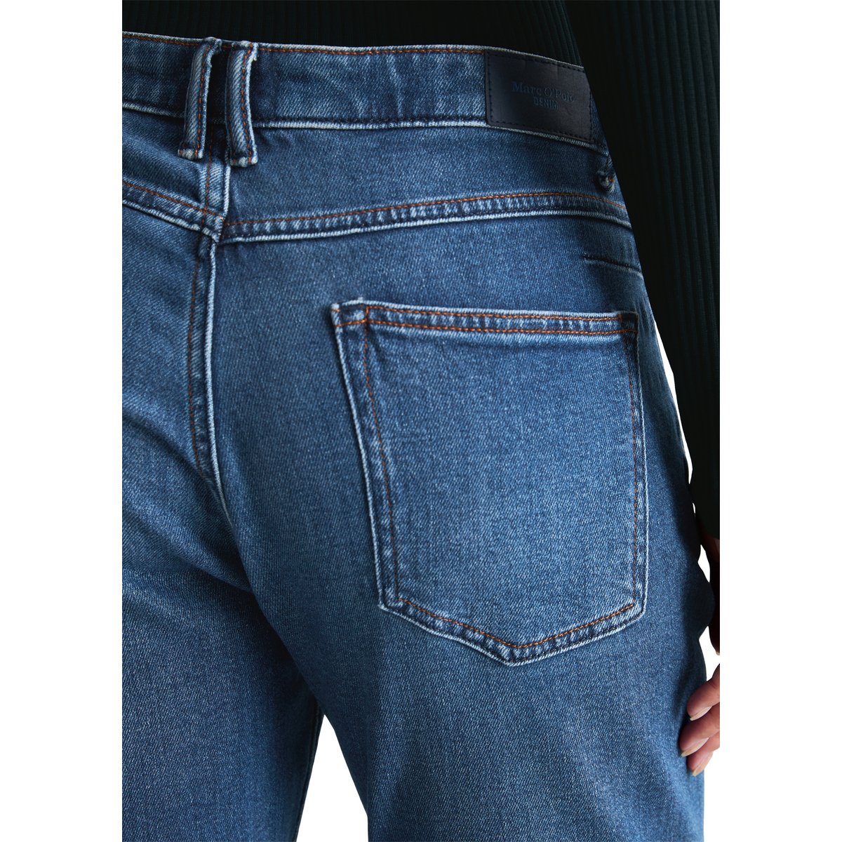 Jeans modèle Freja boyfriend cropped en mélange de coton organique bleu foncé, MARC O’POLO DENIM