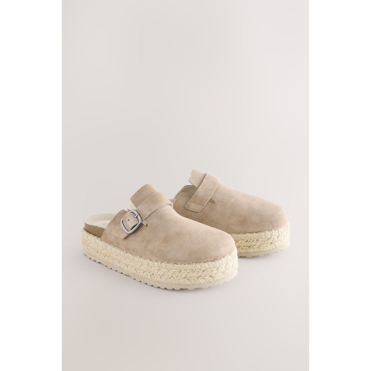 Sabots en cuir style espadrilles à bout rond naturel, NEXT