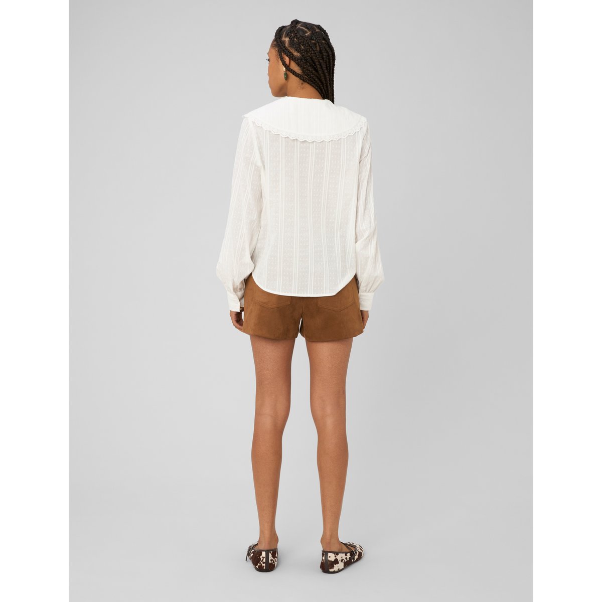 Short en suèdine marron foncée, BZB
