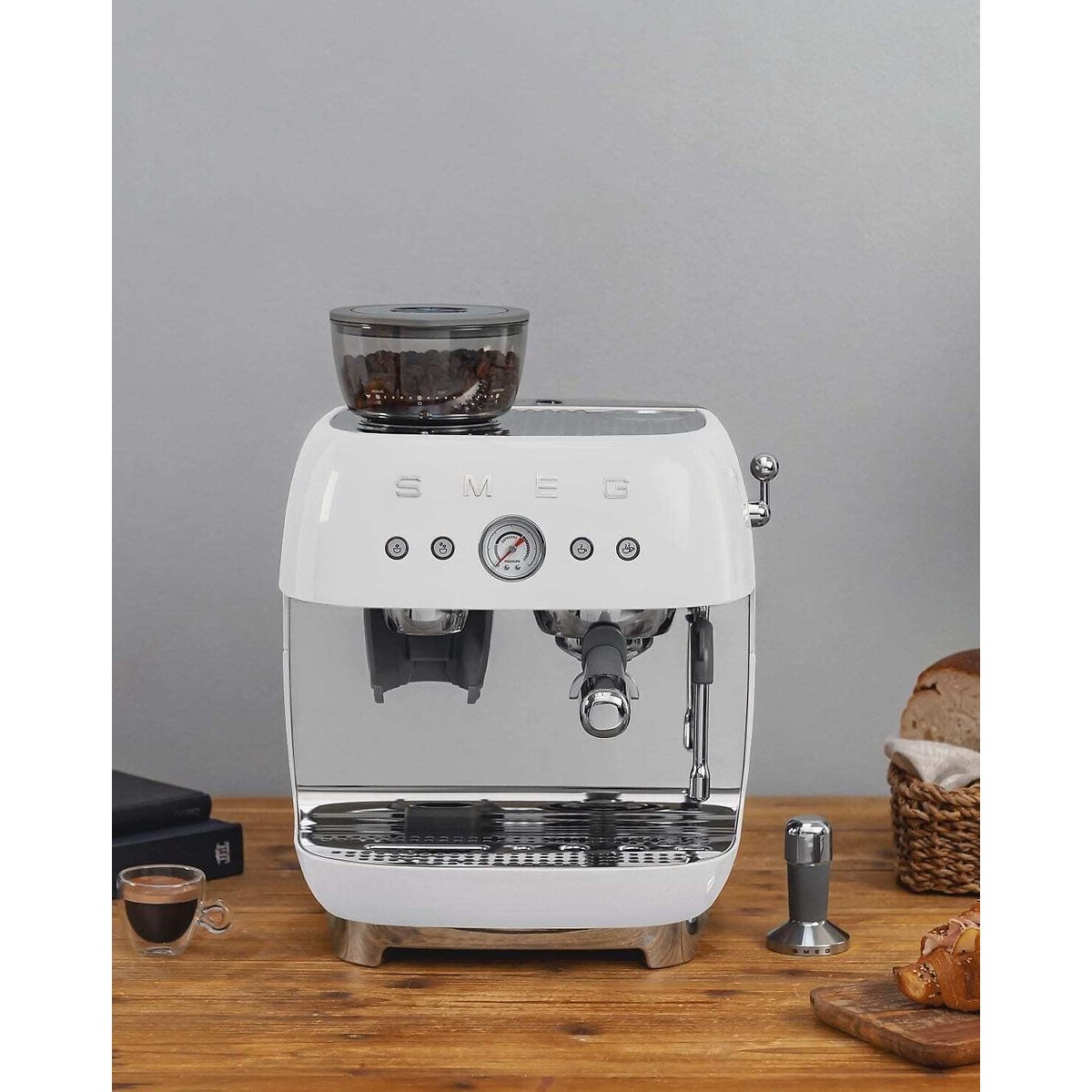 Retro Espresso Coffee Machine with Built in Grinder - EGF03 white, SMEG