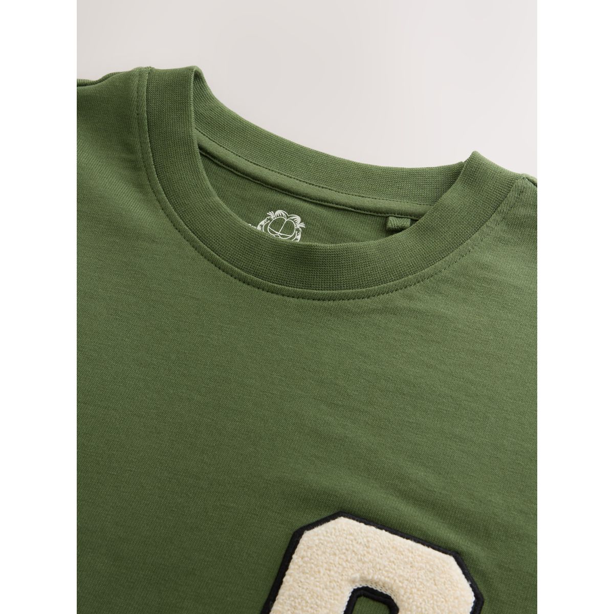 T-shirt standard style universitaire garfield vert, NEXT