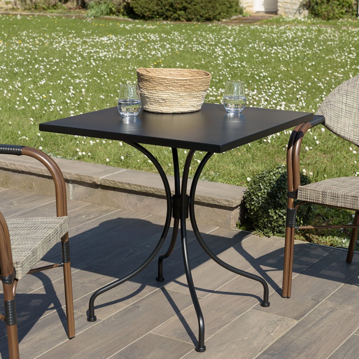 Petite table de jardin carrée 70x70 cm métal noir GIJON noir, PIER IMPORT