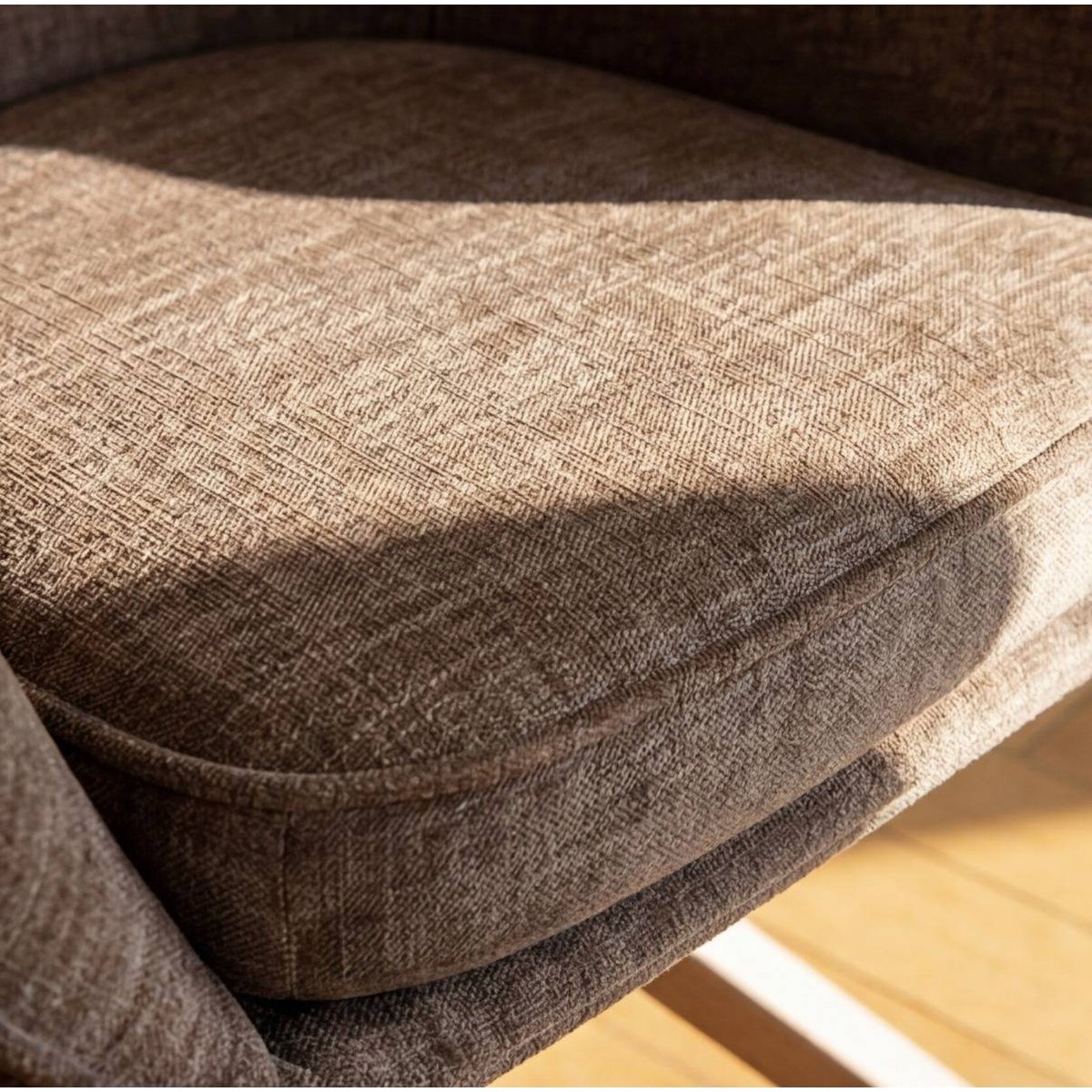 Lot de 2 chaises en tissu FLORINE marron, MADE IN MEUBLES