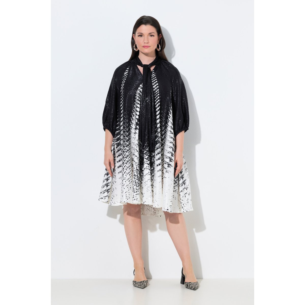 Robe avec lavallière noir, ULLA POPKEN