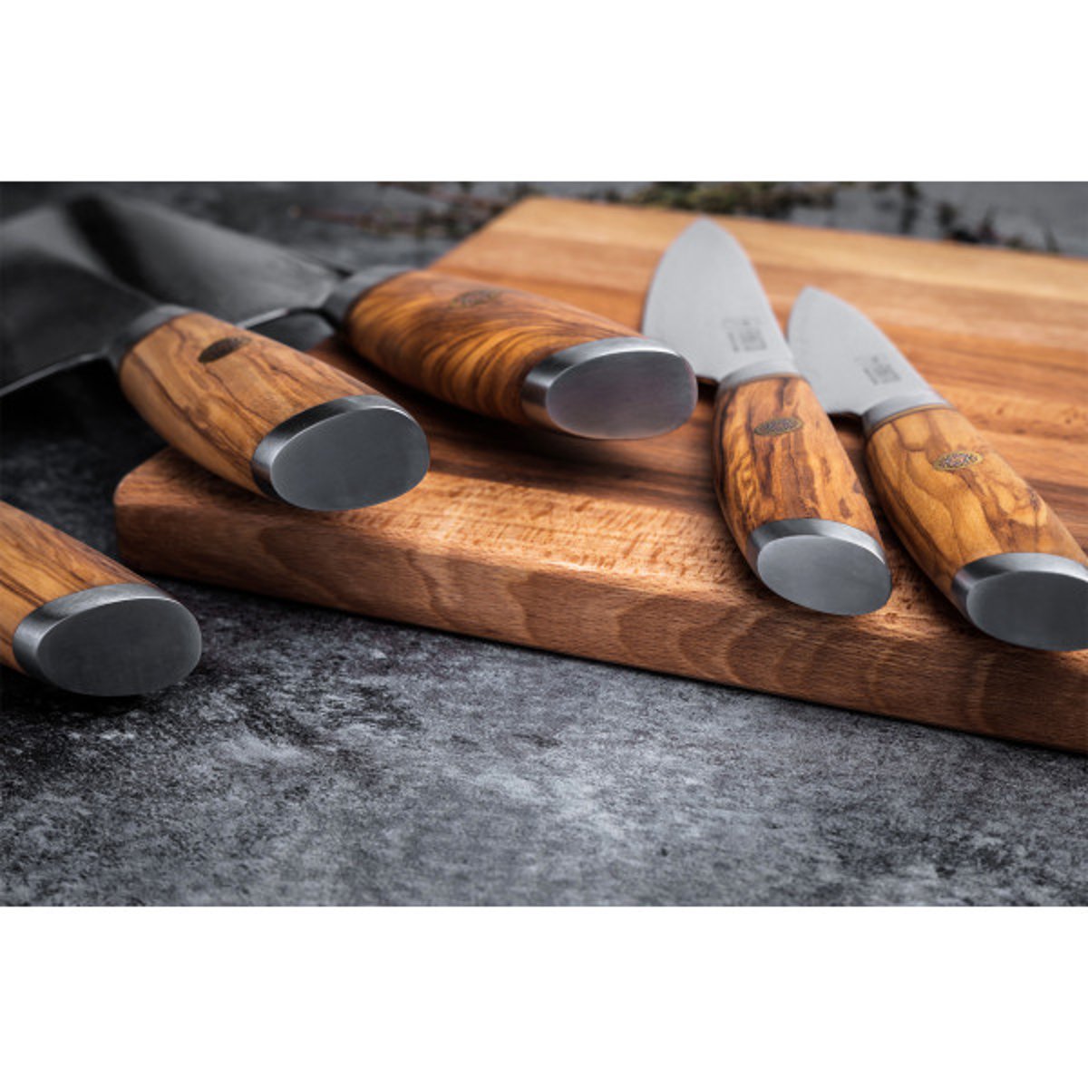 Couteau de cuisine Olive Damas modèle Santoku 18cm v002237, FUKITO
